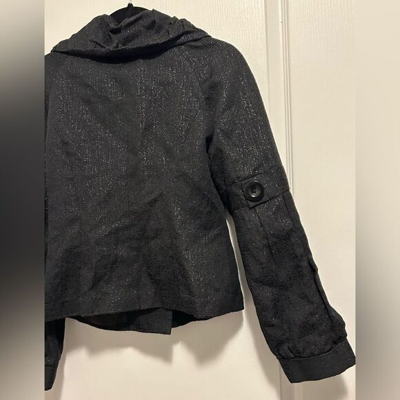 Mac & Jac Black Tailored Blazer with Prominent Collar Size 6, Like New - Picture 10 of 14